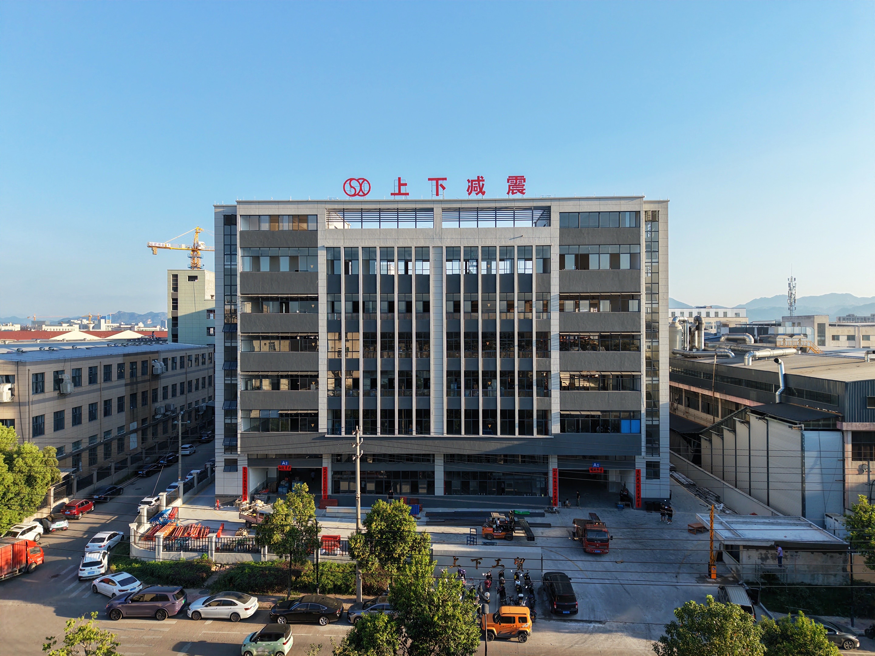 I marchi cinesi faranno un altro passo avanti con la politica senza visto? La nostra azienda porta i prodotti principali al Motospring 2026 per conquistare il mercato dell'Europa orientale